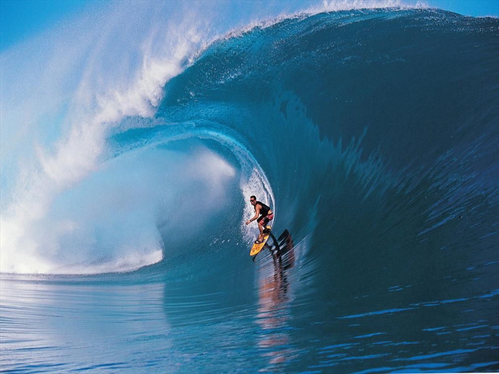 huge-wave-surfing-1