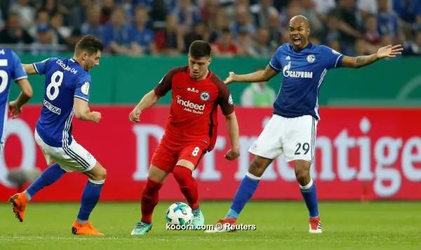 ?i=reuters%2f2018-04-18%2f2018-04-18t201713z_1387907405_rc152c511190_rtrmadp_3_soccer-germany-s04-sge_reuters