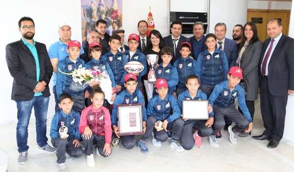 من الاستقبال