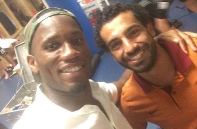 4B5907AA00000578-5637715-Didier_Drogba_left_posted_this_picture_with_a_congratulatory_mes-a-22_1524214409636