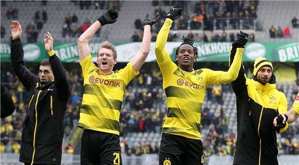 ميتشي باتشواي مع دورتموند