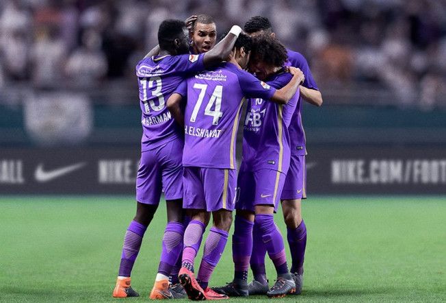 لاعبو العين