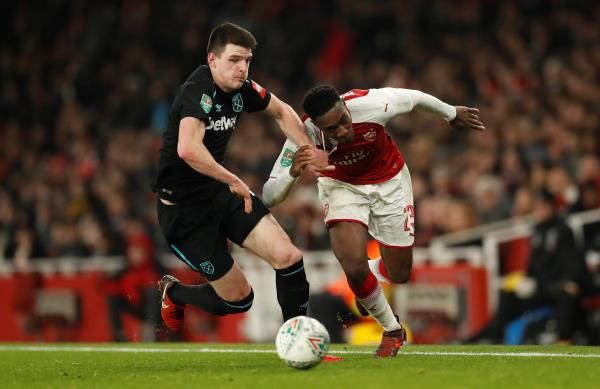 جانب من لقاء سابق بين الفريقين