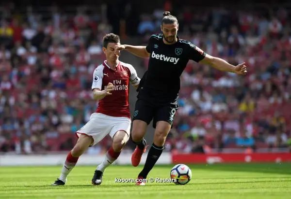 ?i=reuters%2f2018-04-22%2f2018-04-22t142838z_73190620_rc1caafb7120_rtrmadp_3_soccer-england-ars-whu_reuters