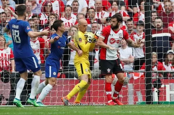 ?i=reuters%2f2018-04-22%2f2018-04-22t153158z_572939746_rc1ef066a570_rtrmadp_3_soccer-england-che-sou_reuters