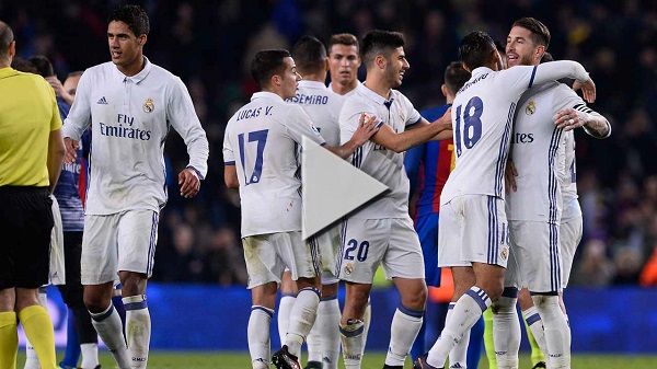 راموس مع لاعبي ريال مدريد
