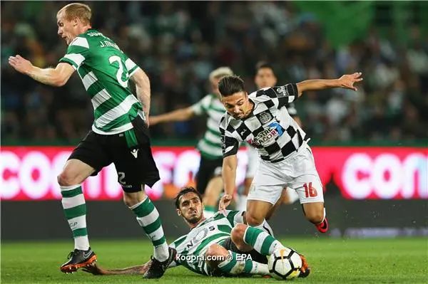 ?i=epa%2fsoccer%2f2018-04%2f2018-04-22%2f2018-04-22-06686131_epa