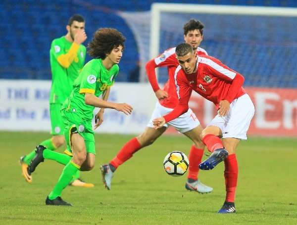 جانب من لقاء الذهاب بين الفريقين