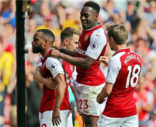 لاعبو آرسنال