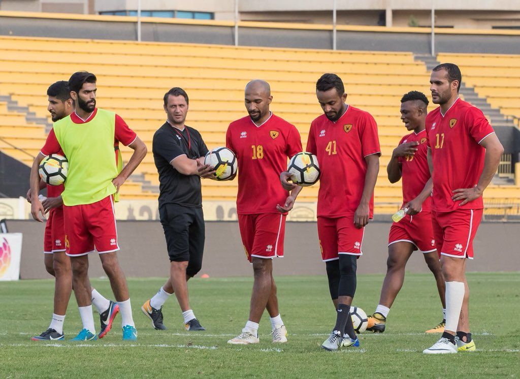 لاعبو القادسية 