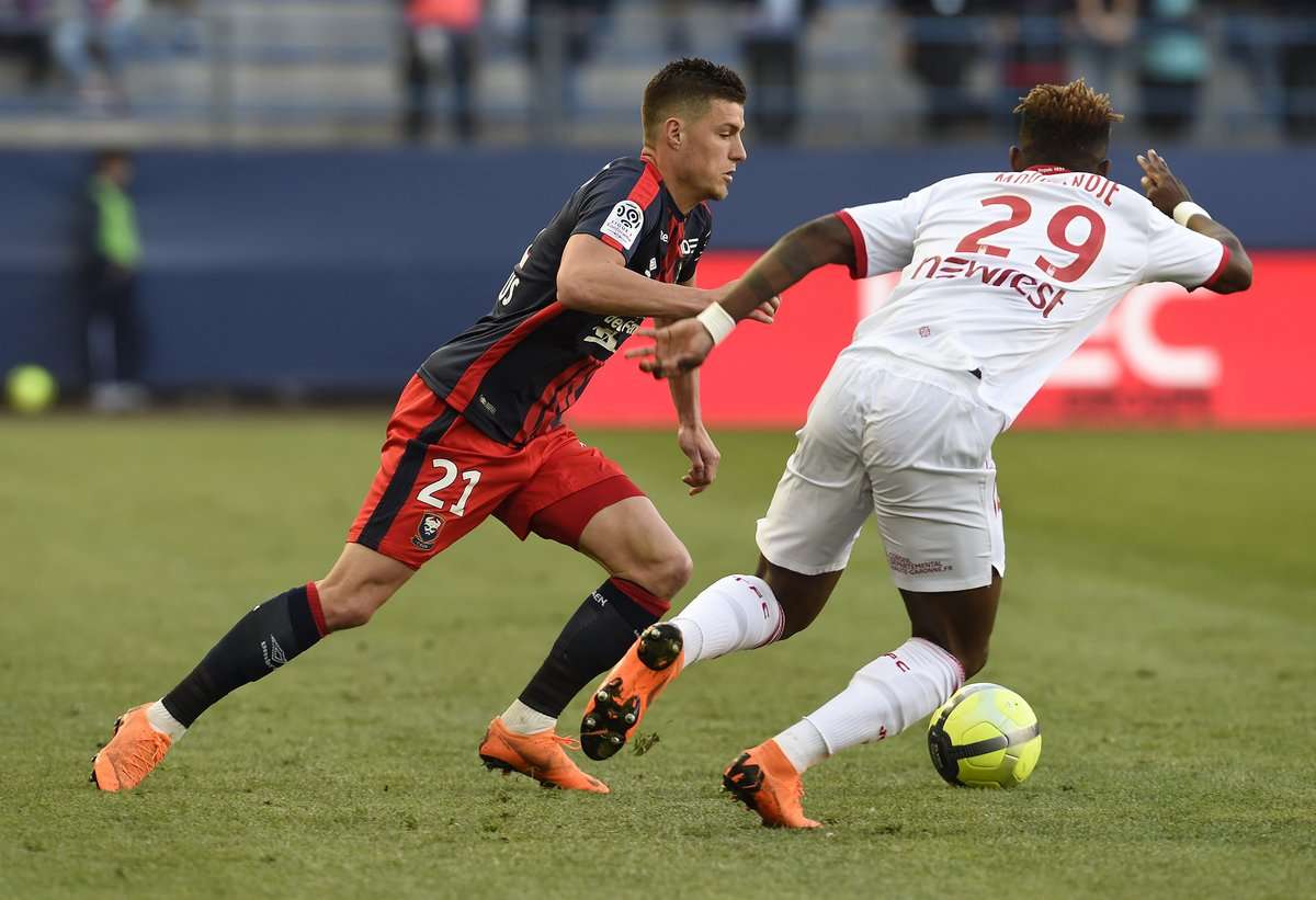 من لقاء سابق بين الفريقين