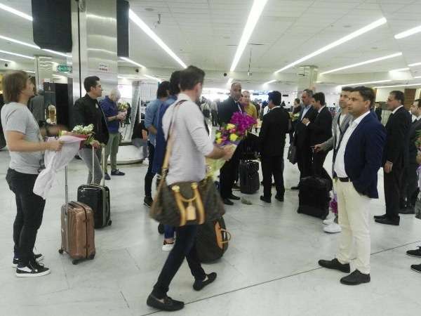 أثناء وصول منتخب تركيا