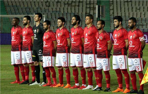 لاعبو الأهلي