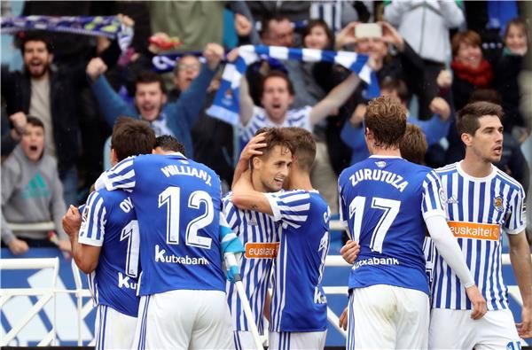 لاعبو سوسيداد