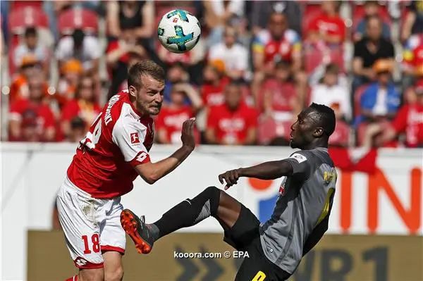 ?i=epa%2fsoccer%2f2018-04%2f2018-04-29%2f2018-04-29-06701007_epa