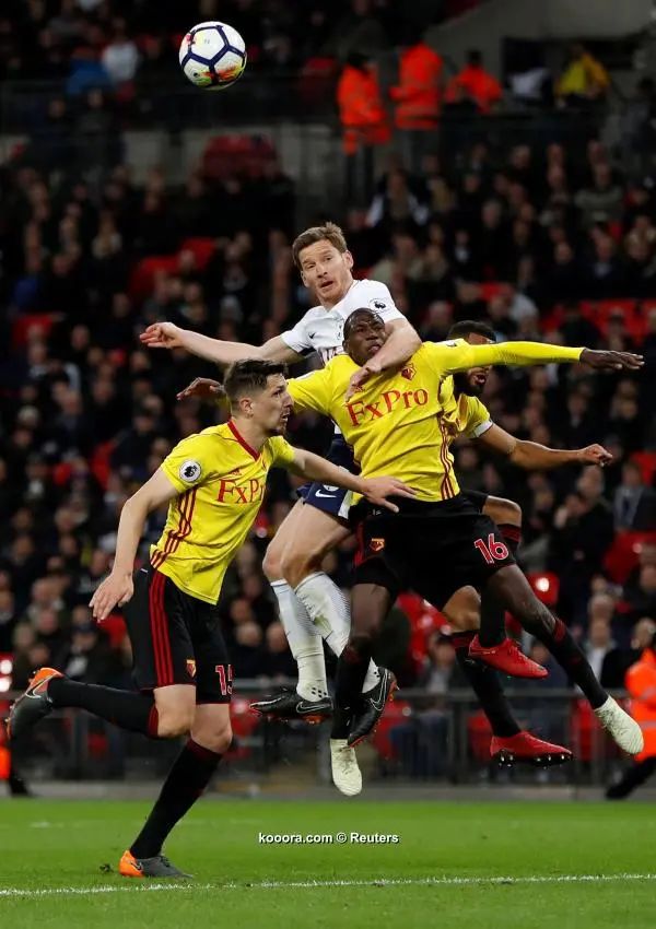 ?i=reuters%2f2018-04-30%2f2018-04-30t202640z_520945722_rc1b9285a0a0_rtrmadp_3_soccer-england-tot-wat_reuters