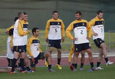 لاعبوا منتخب أستراليا يتدربون بمدينة جوهانسبرج - 8 يونيو 2010
