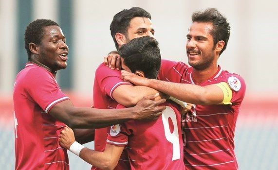 لاعبو النصر 