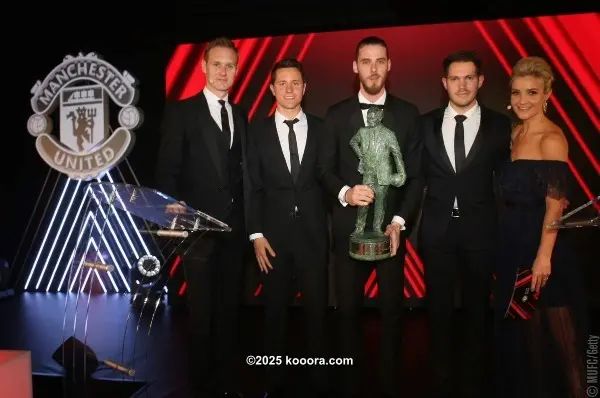 ?i=corr%2f48%2fkoo_48532