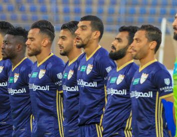  خالد قمر وسط لاعبي الإنتاج الحربي