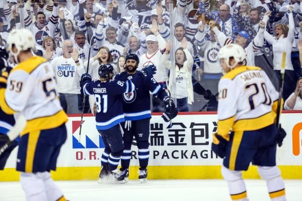 2018-05-02t021858z_237977840_nocid_rtrmadp_3_nhl-stanley-cup-playoffs-nashville-predators-at-winnipeg-jets_reuters