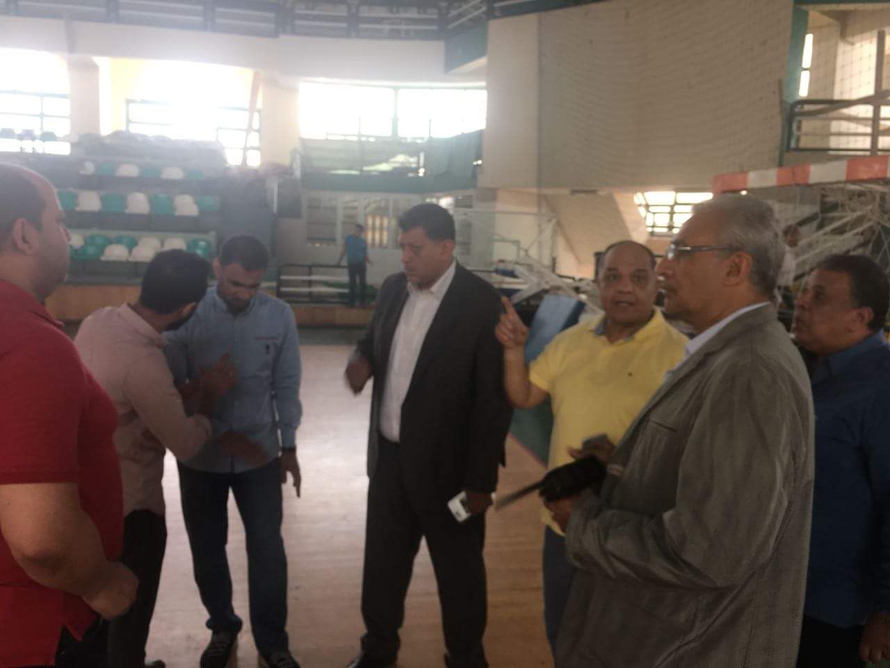 جانب من تفقد مسؤولي الاتحاد العربي للصالات