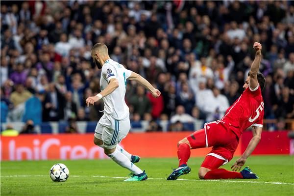 كريم بنزيما