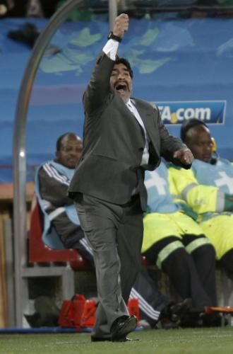 2010-06-12t153733z_01_wcp197_rtridsp_3_soccer-world_reuters