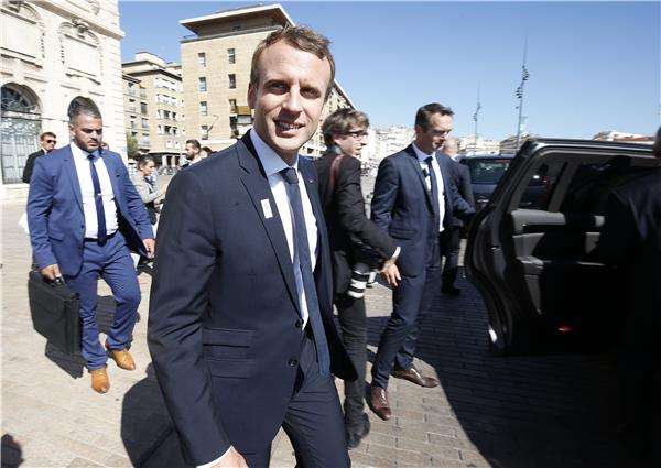 إيمانويل ماكرون