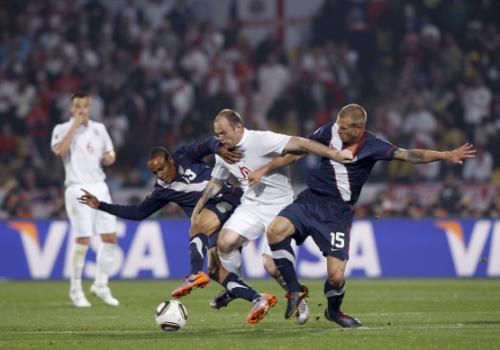 2010-06-12t190207z_01_wcp407_rtridsp_3_soccer-world_reuters