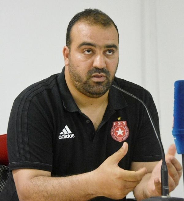 من المؤتمر الصحفي لمضوي في لواندا 