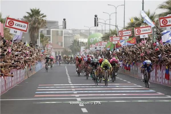 ?i=epa%2fathletics%2f2018-05%2f2018-05-05-06713337_epa