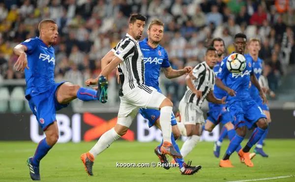?i=reuters%2f2018-05-05%2f2018-05-05t200321z_1099464104_rc1c244160e0_rtrmadp_3_soccer-italy-juv-bol_reuters