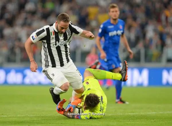 ?i=reuters%2f2018-05-05%2f2018-05-05t200356z_321712066_rc1f0dfccc90_rtrmadp_3_soccer-italy-juv-bol_reuters