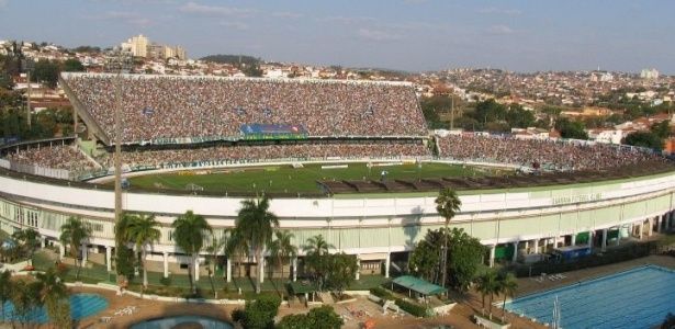 ملعب اللقاء