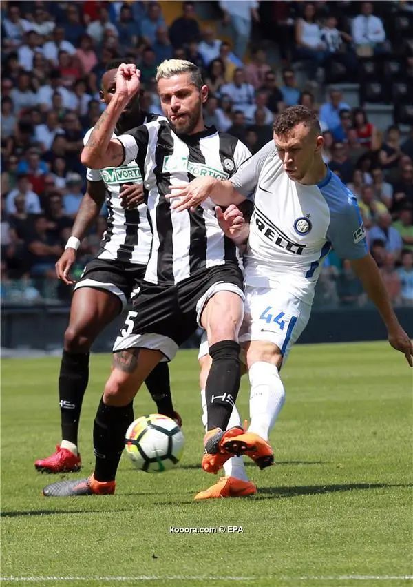 ?i=epa%2fsoccer%2f2018-05%2f2018-05-06%2f2018-05-06-06714737_epa