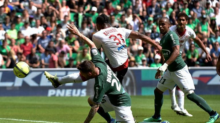 لقطة من المباراة