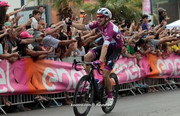 ?i=reuters%2f2018-05-06%2f2018-05-06t154444z_1163491377_rc1dd0068320_rtrmadp_3_cycling-giro_reuters
