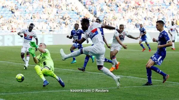 ?i=reuters%2f2018-05-06%2f2018-05-06t162907z_313393592_rc14f6ff44c0_rtrmadp_3_soccer-france-lyo-tro_reuters