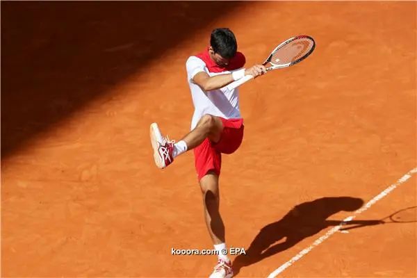 ?i=epa%2ftennis%2f2018-05%2f2018-05-07-06717144_epa