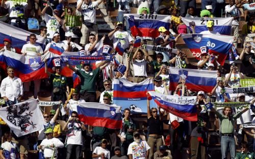 2010-06-13t113827z_01_wca107_rtridsp_3_soccer-world_reuters
