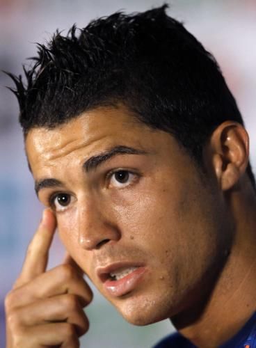 2010-06-13t143204z_01_jmr05_rtridsp_3_soccer-world_reuters