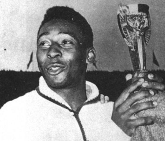1958_Pele_trophy