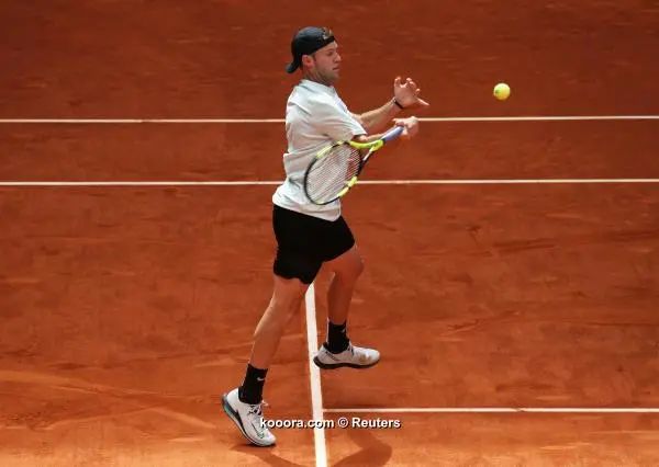 ?i=reuters%2f2018-05-08%2f2018-05-08t143411z_1608805141_rc1586543cc0_rtrmadp_3_tennis-madrid-men_reuters