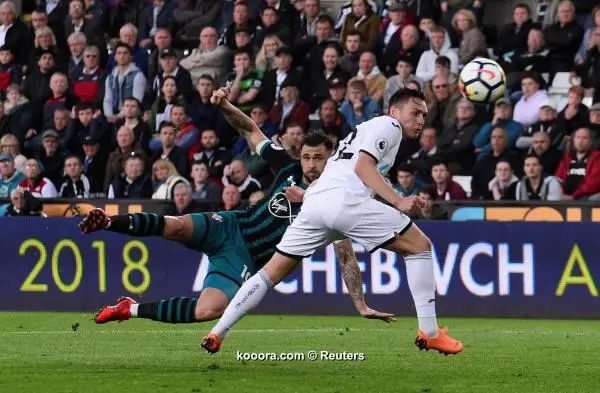 ?i=reuters%2f2018-05-08%2f2018-05-08t193124z_562111609_rc147ba37a90_rtrmadp_3_soccer-england-swa-sou_reuters