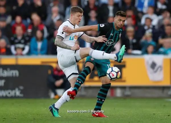 ?i=reuters%2f2018-05-08%2f2018-05-08t185608z_1663697635_rc12238c7190_rtrmadp_3_soccer-england-swa-sou_reuters