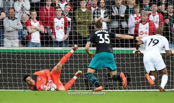 ?i=reuters%2f2018-05-08%2f2018-05-08t185655z_2006720392_rc11a4ae2e00_rtrmadp_3_soccer-england-swa-sou_reuters