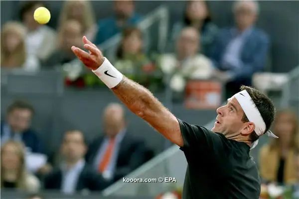 ?i=epa%2ftennis%2f2018-05%2f2018-05-08-06720341_epa