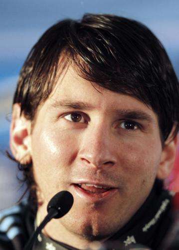 2010-06-13t172839z_01_ema06_rtridsp_3_soccer-world_reuters