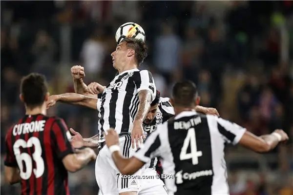 ?i=epa%2fsoccer%2f2018-05%2f2018-05-09%2f2018-05-09-06723775_epa